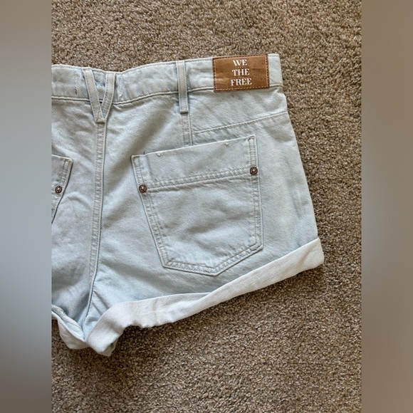 NWT Free People Beginner’s Luck Low Rise Slouch Shorts Size 10/30R Denim - Picture 8 of 11